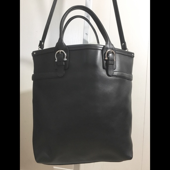 Elegant Ferragamo Leather Business Tote, Nero, Large 17Wx16.5Hx6.5Basex6.5Drop - Picture 6 of 8